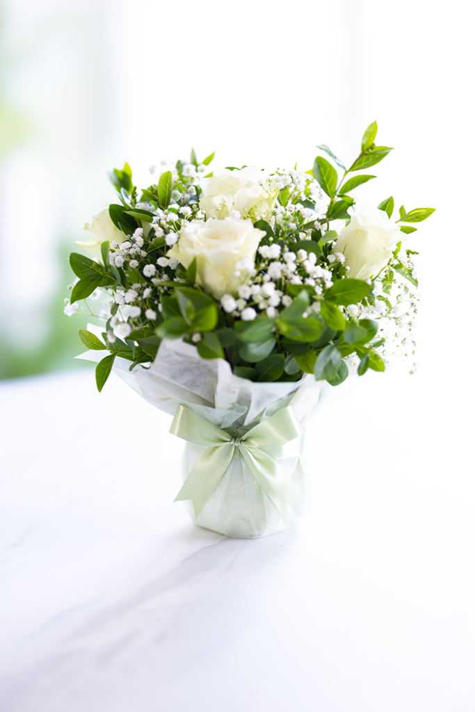 Table Décor Mini Bouquets