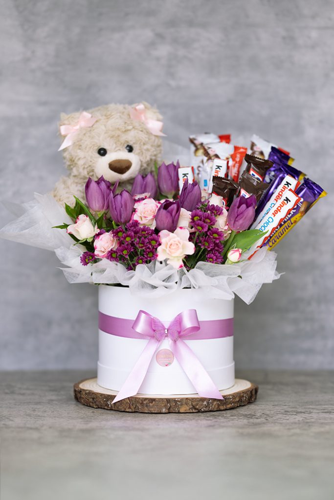 Bouquet J - Hat Box