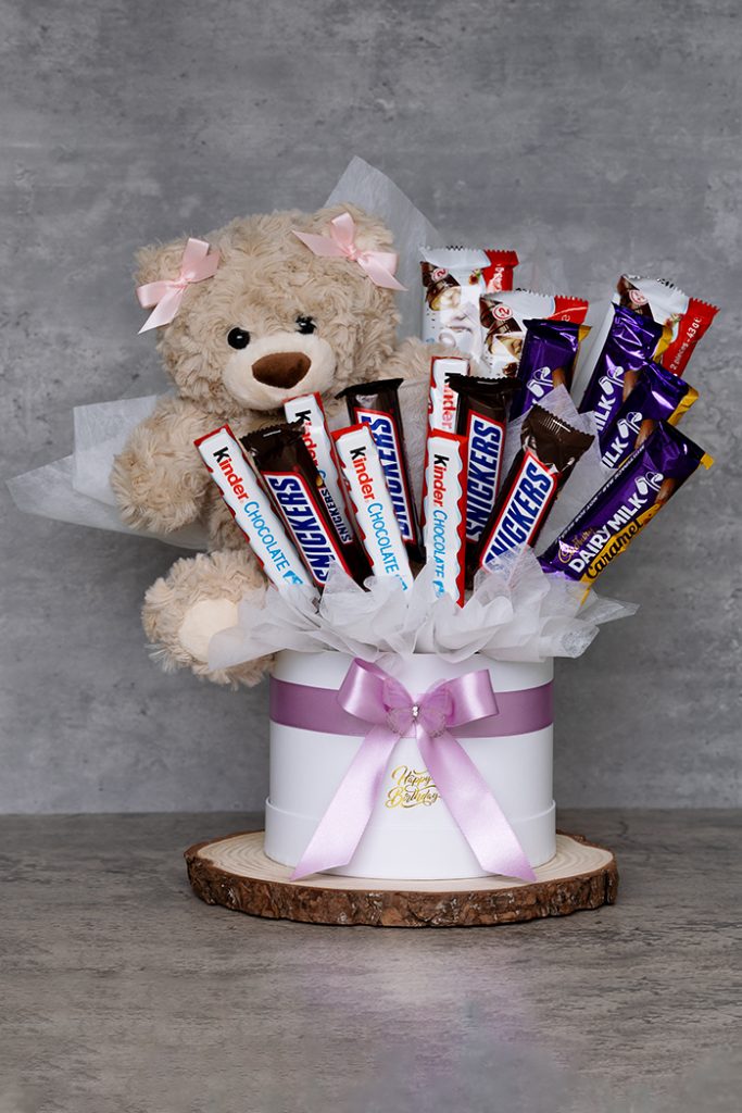 Bouquet K - Hat Box